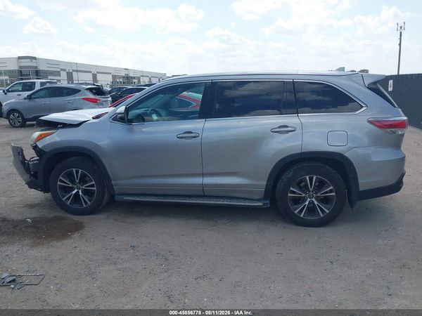 2016 TOYOTA HIGHLANDER XLE V6