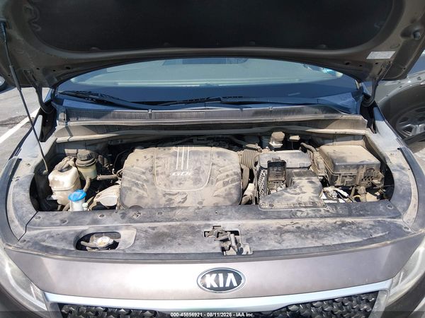 2017 KIA SEDONA LX