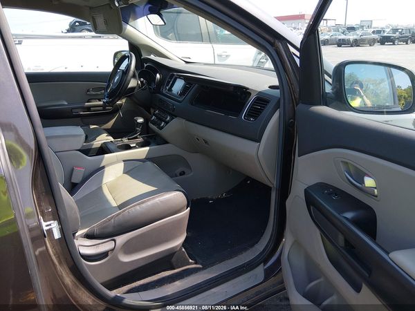 2017 KIA SEDONA LX