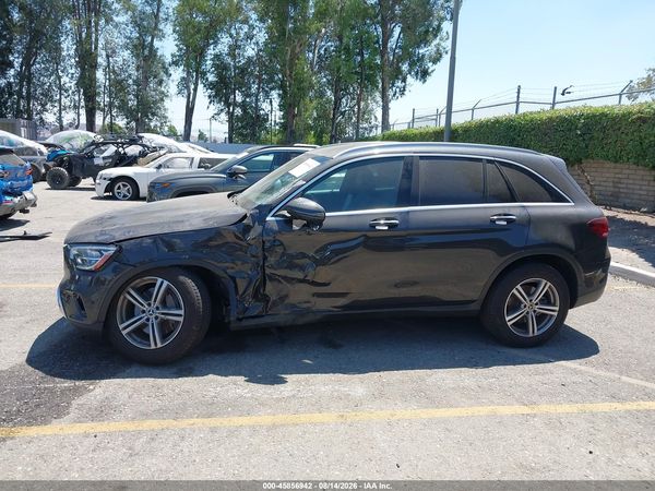 2022 MERCEDES-BENZ GLC 300