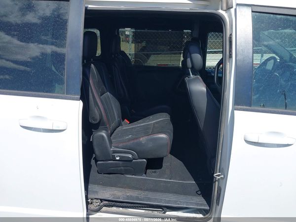 2019 DODGE GRAND CARAVAN GT — I8