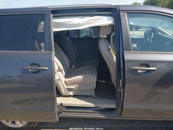 2016 KIA SEDONA LX