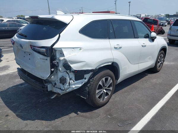 2022 TOYOTA HIGHLANDER HYBRID XLE