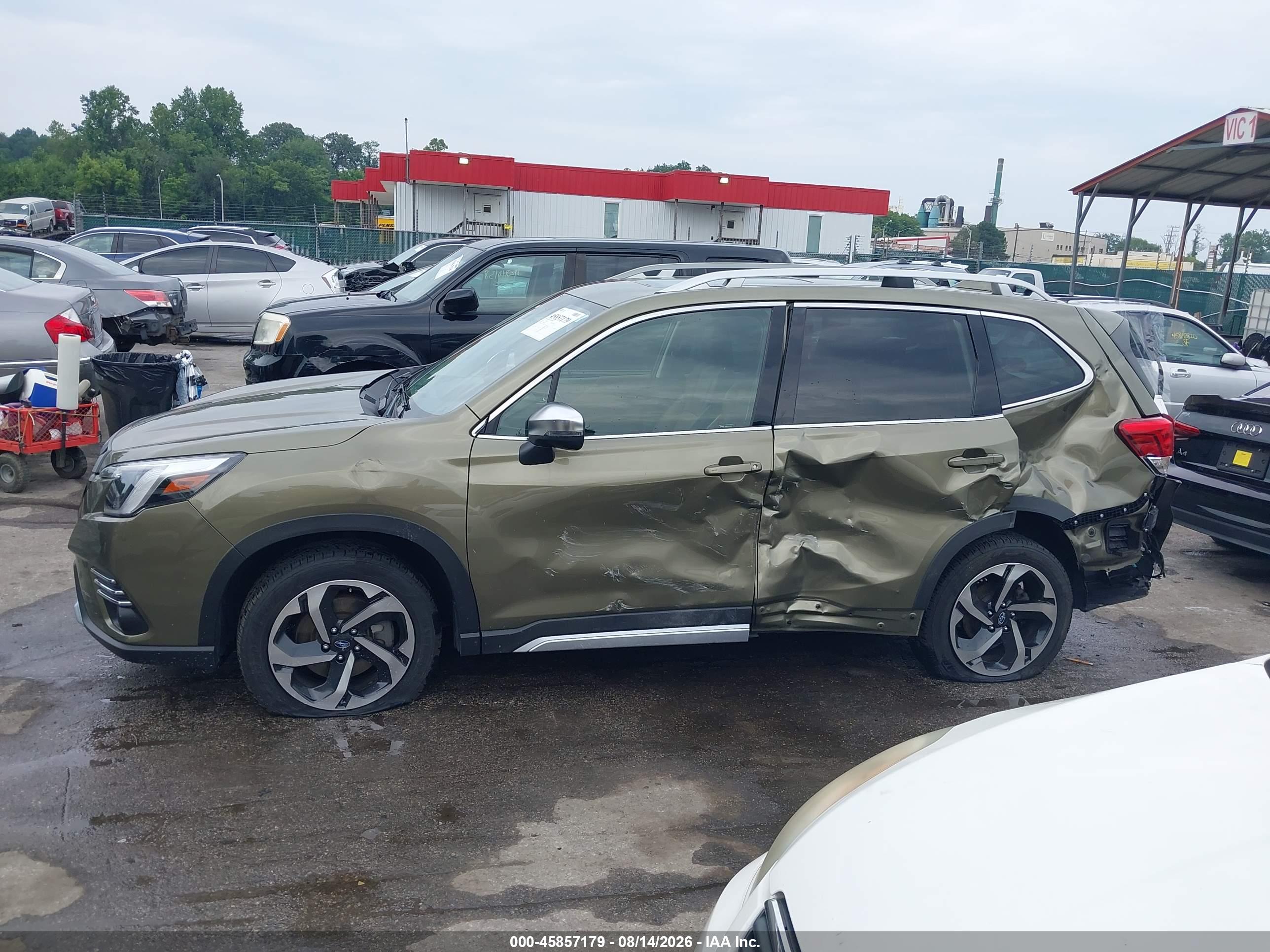 2022 SUBARU FORESTER TOURING