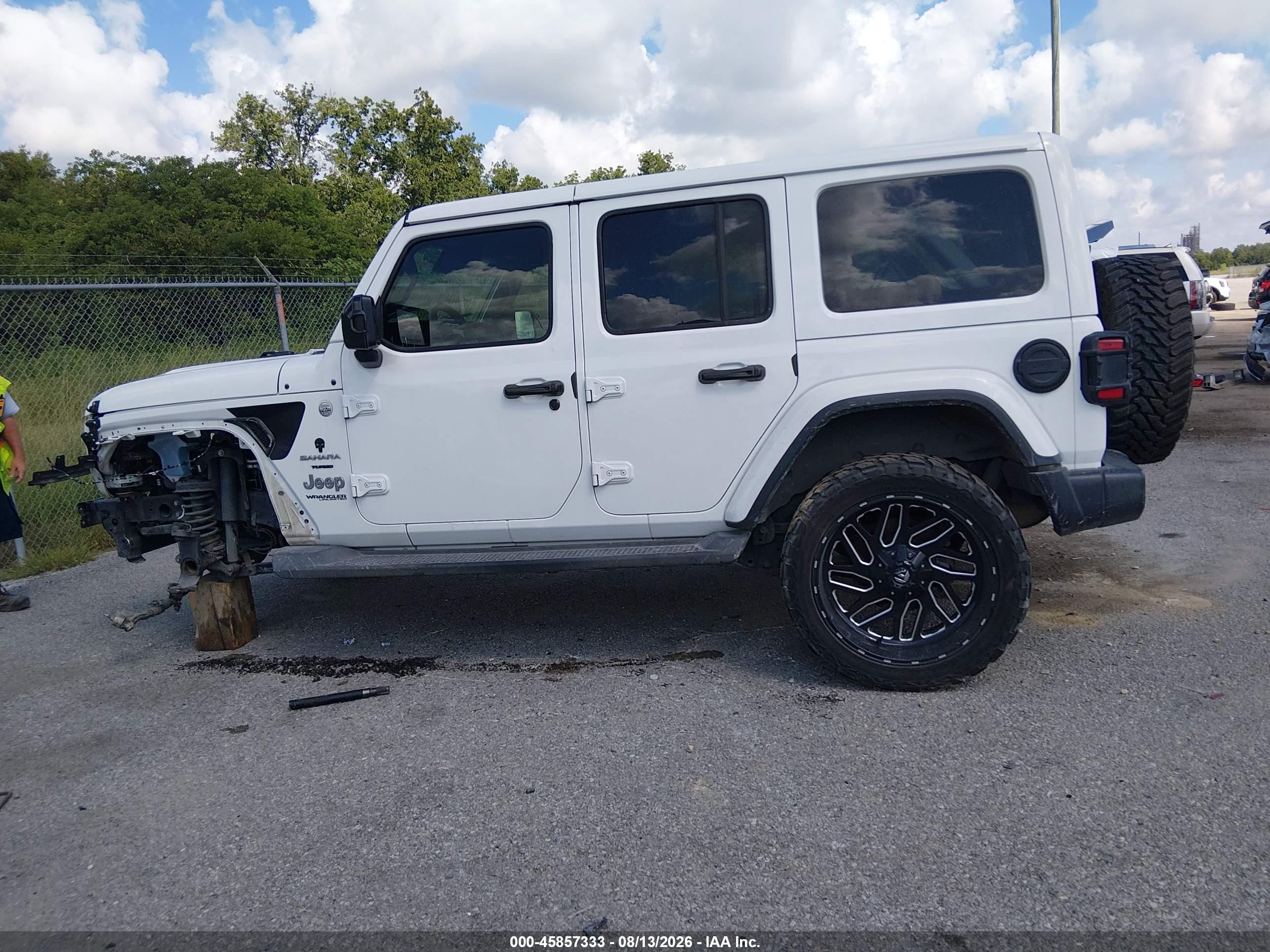 2019 JEEP WRANGLER UNLIMITED SAHARA 4X4
