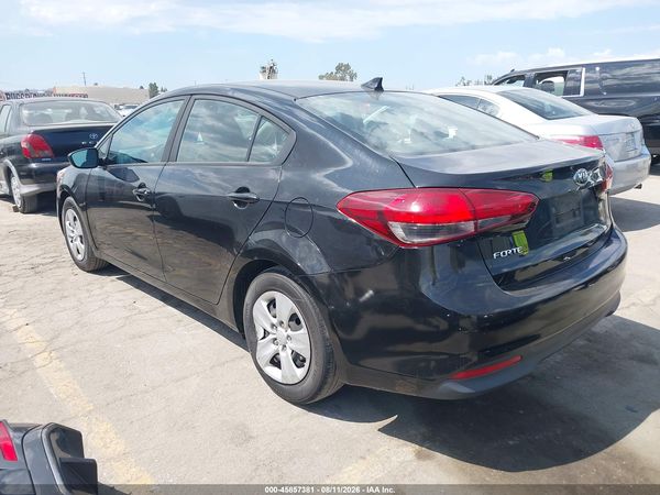 2017 KIA FORTE LX