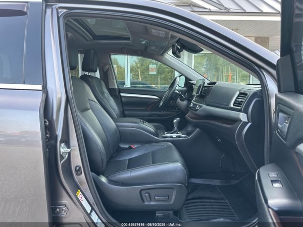 2018 TOYOTA HIGHLANDER XLE