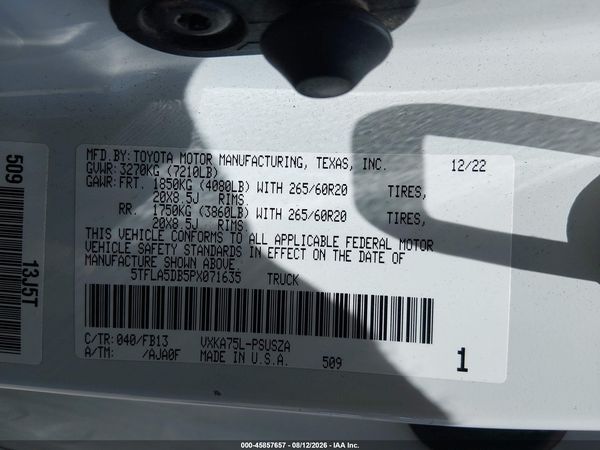 2023 TOYOTA TUNDRA SR5