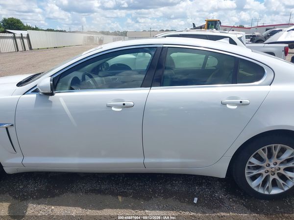 2013 JAGUAR XF V6 SC