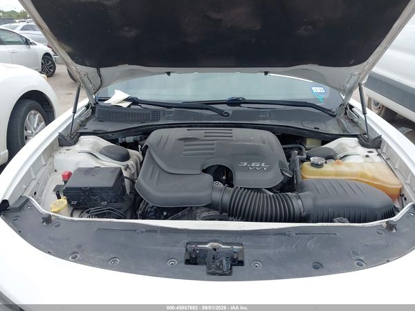 2016 DODGE CHARGER SXT