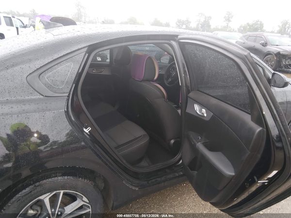 2023 KIA FORTE LXS