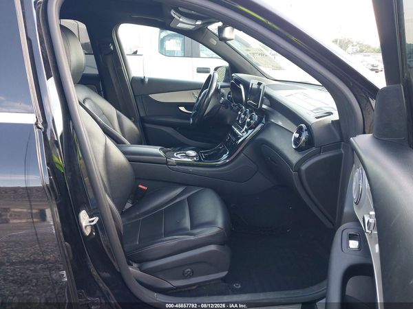 2017 MERCEDES-BENZ GLC 300 4MATIC