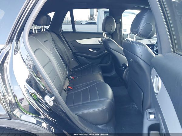 2017 MERCEDES-BENZ GLC 300 4MATIC