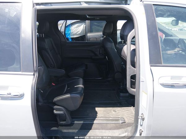 2022 TOYOTA SIENNA XLE WOODLAND EDITION