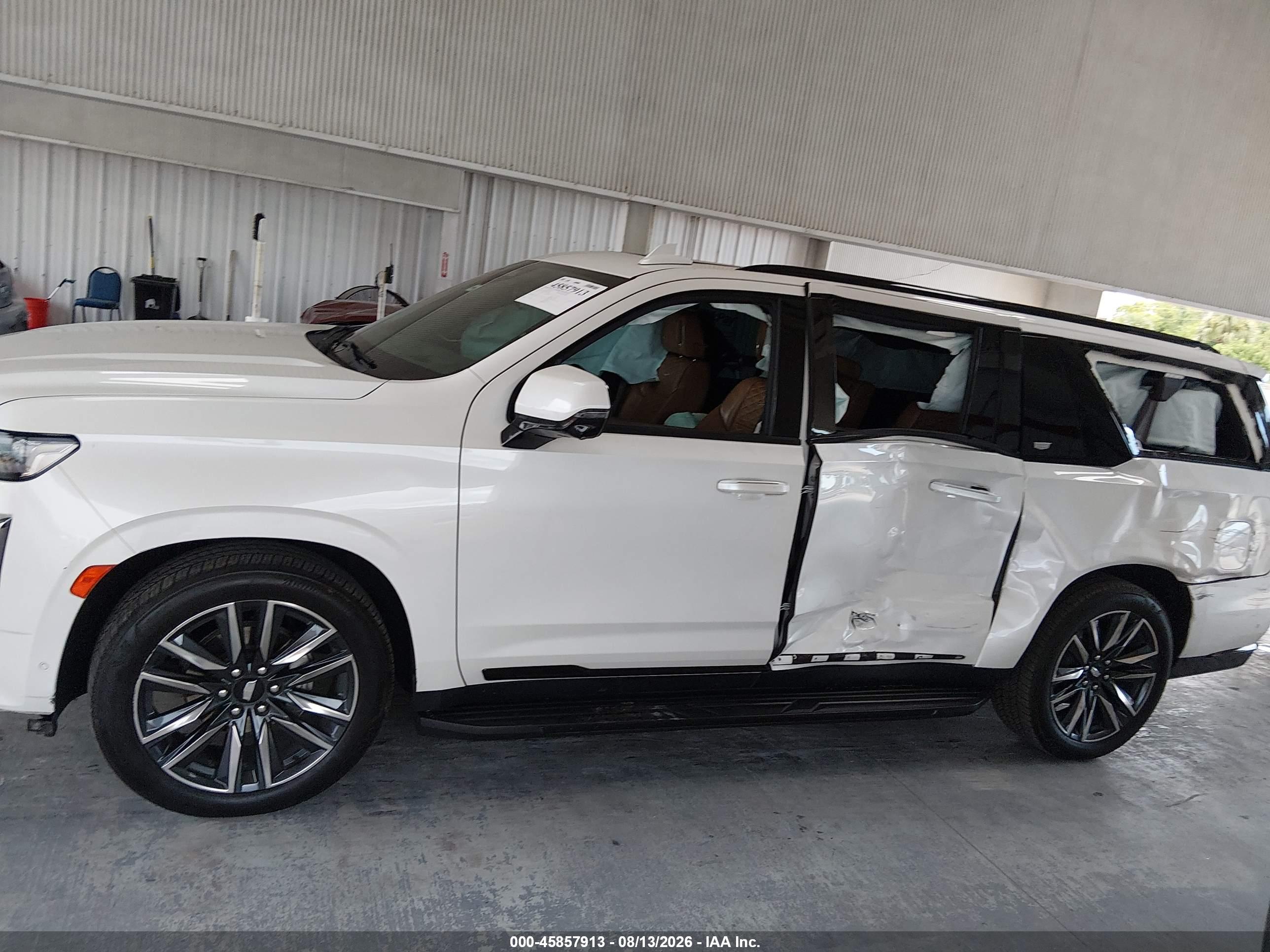 2021 CADILLAC ESCALADE ESV SPORT