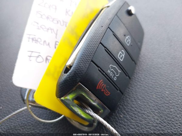 2019 KIA SORENTO 2.4L LX