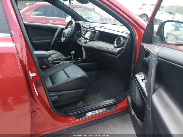 2017 TOYOTA RAV4 SE