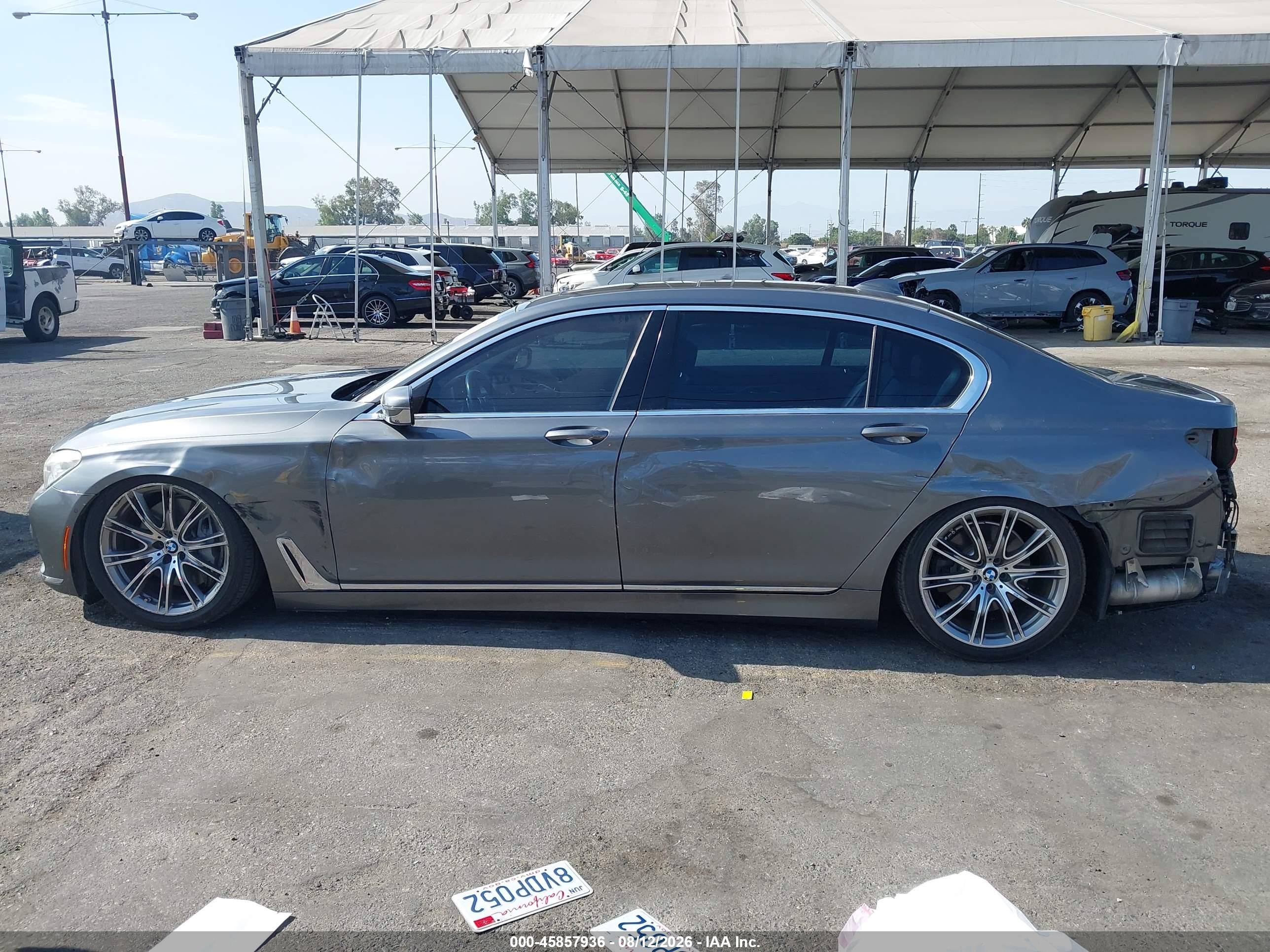 2016 BMW 750I