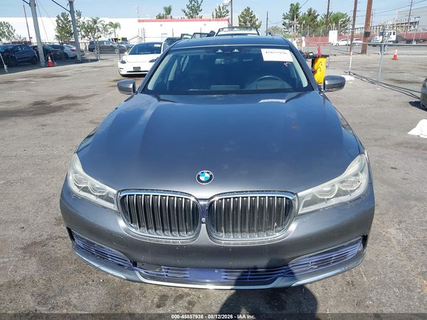 2016 BMW 750I