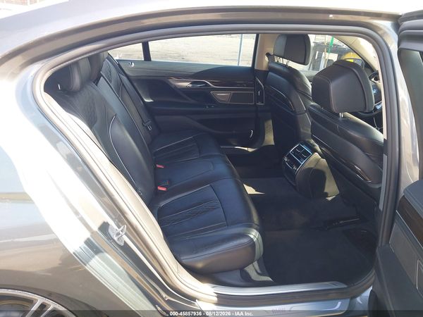 2016 BMW 750I