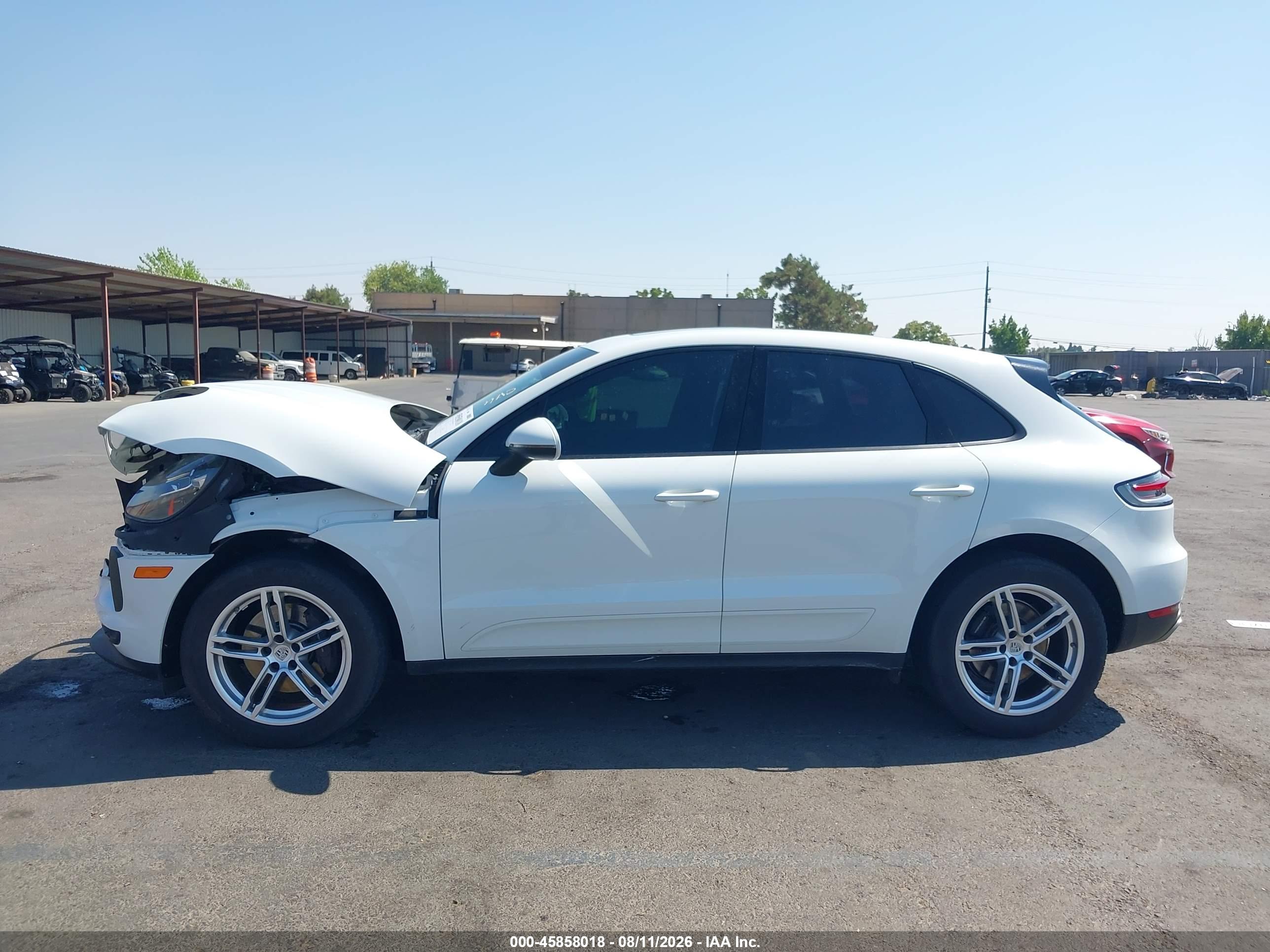 2019 PORSCHE MACAN