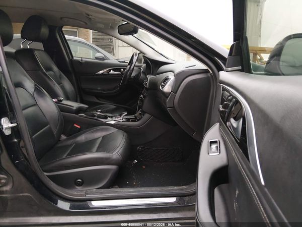 2018 INFINITI QX30 PREMIUM