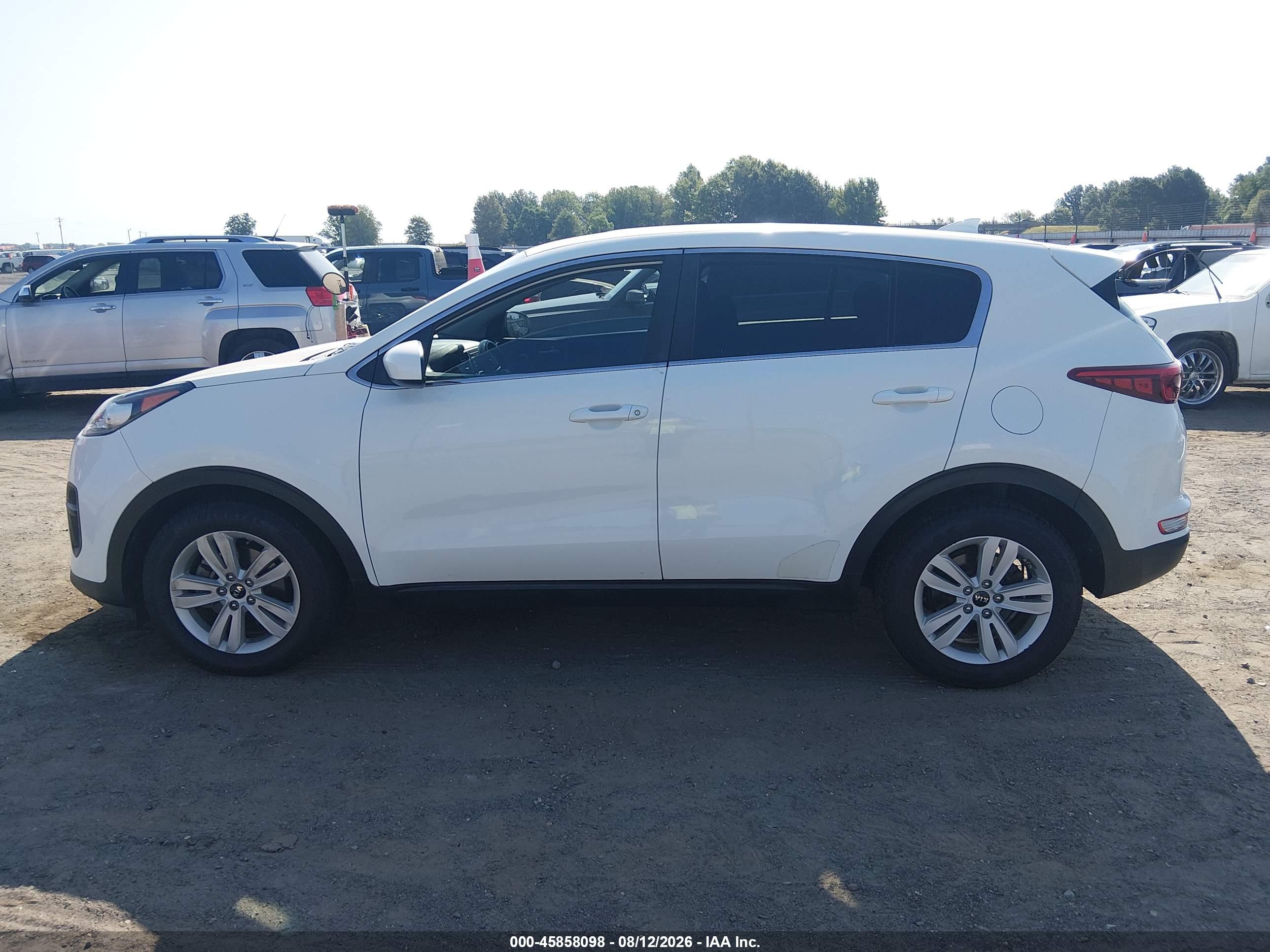 2017 KIA SPORTAGE LX
