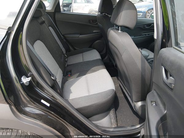 2022 HYUNDAI KONA SE
