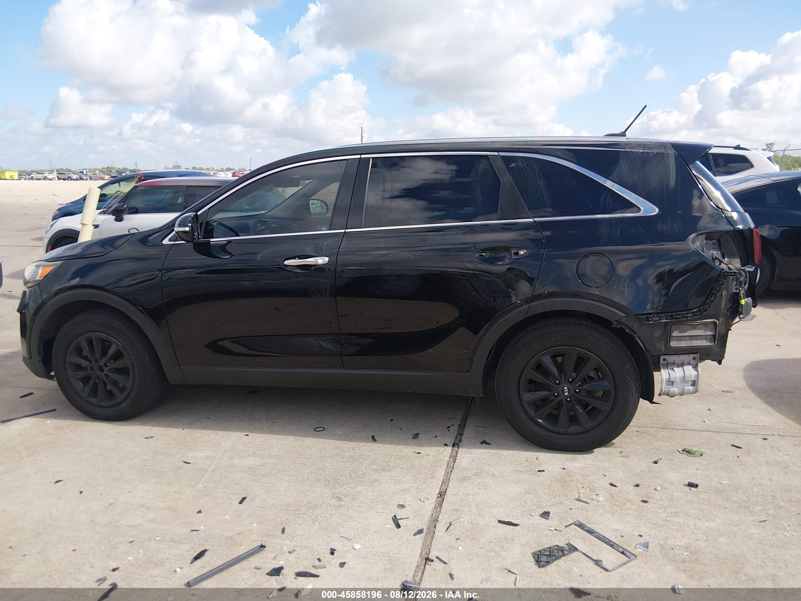 2019 KIA SORENTO 2.4L LX