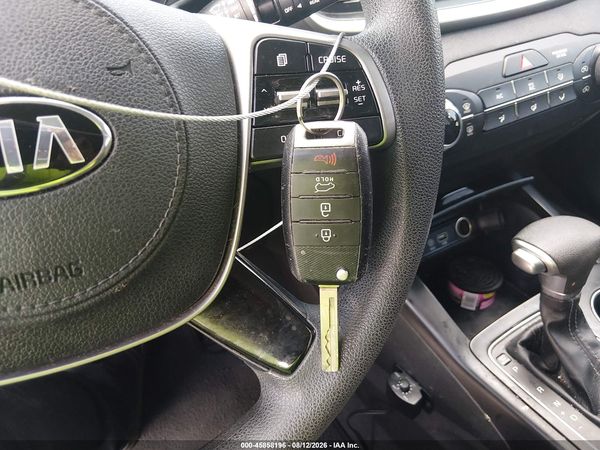 2019 KIA SORENTO 2.4L LX