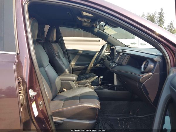 2016 TOYOTA RAV4 SE
