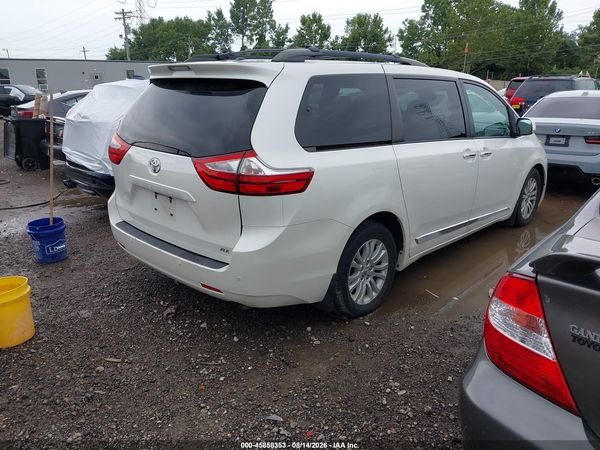 2017 TOYOTA SIENNA XLE 8 PASSENGER