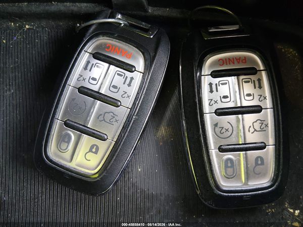2022 CHRYSLER PACIFICA TOURING L