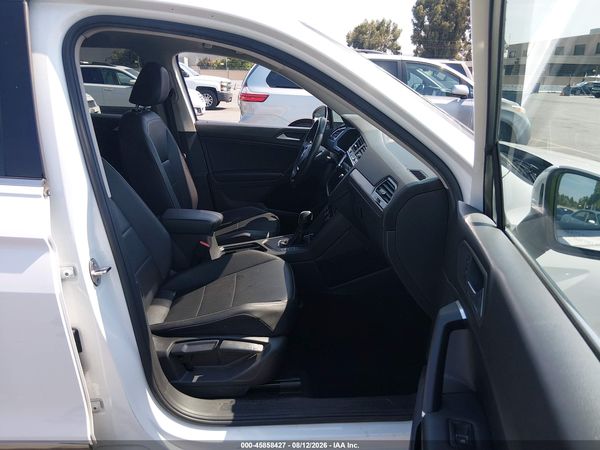 2020 VOLKSWAGEN TIGUAN — I5