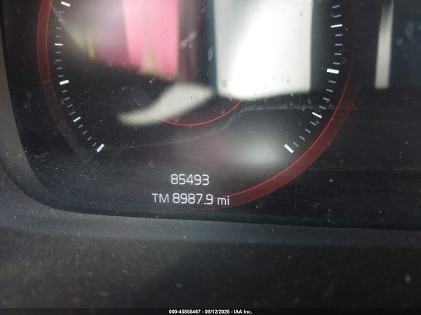 2020 VOLVO XC40 T5 R-DESIGN