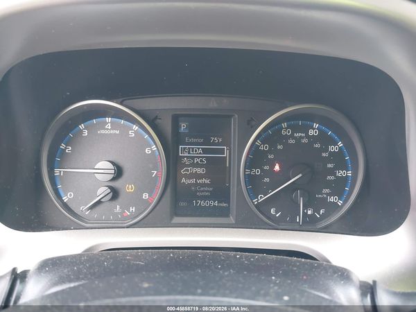 2017 TOYOTA RAV4 XLE