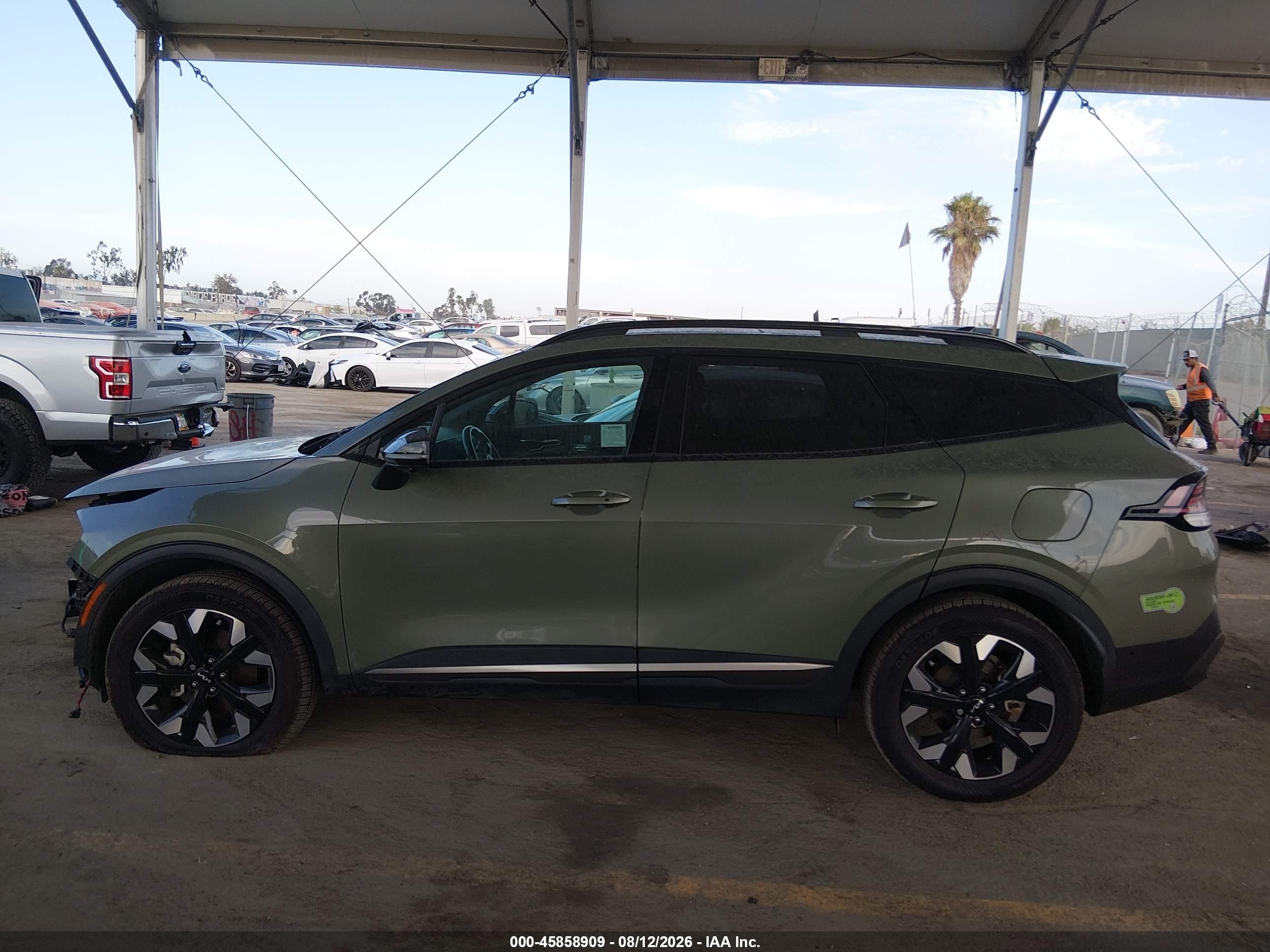 2023 KIA SPORTAGE PLUG-IN HYBRID X-LINE PRESTIGE