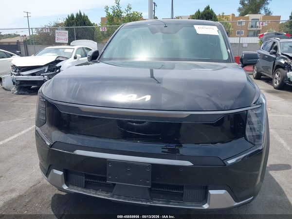 2026 KIA EV9 LIGHT LONG RANGE