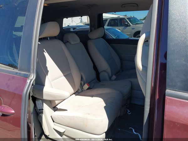 2016 KIA SEDONA LX