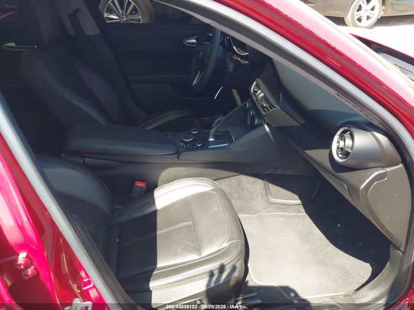2019 ALFA ROMEO GIULIA SPORT RWD