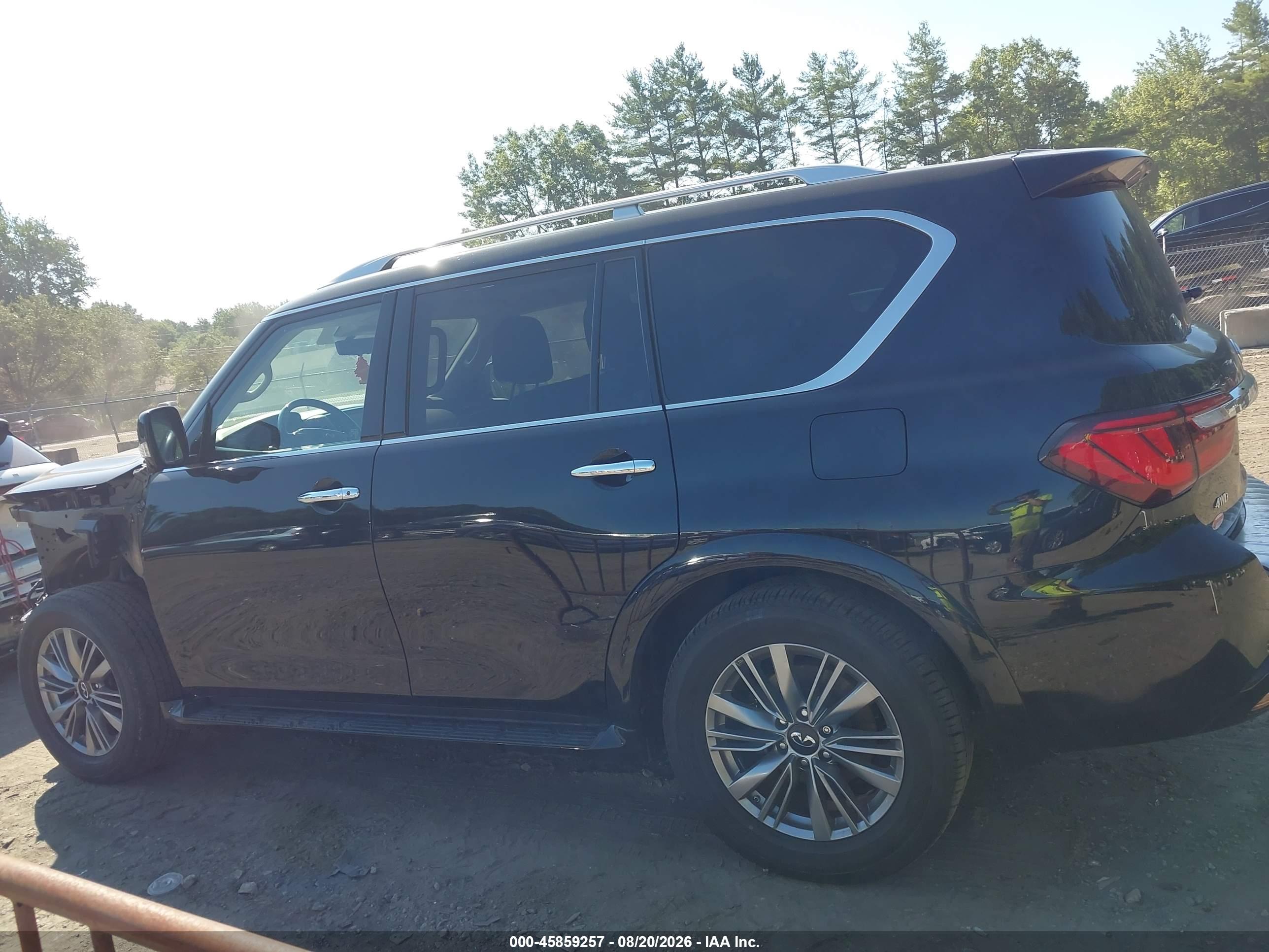 2021 INFINITI QX80 LUXE AWD