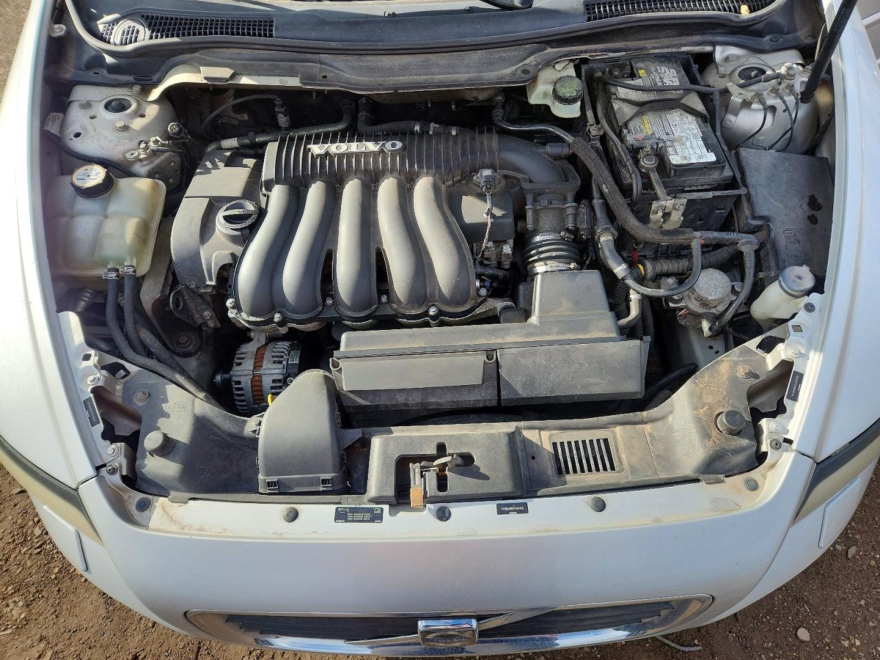 2010 VOLVO S40