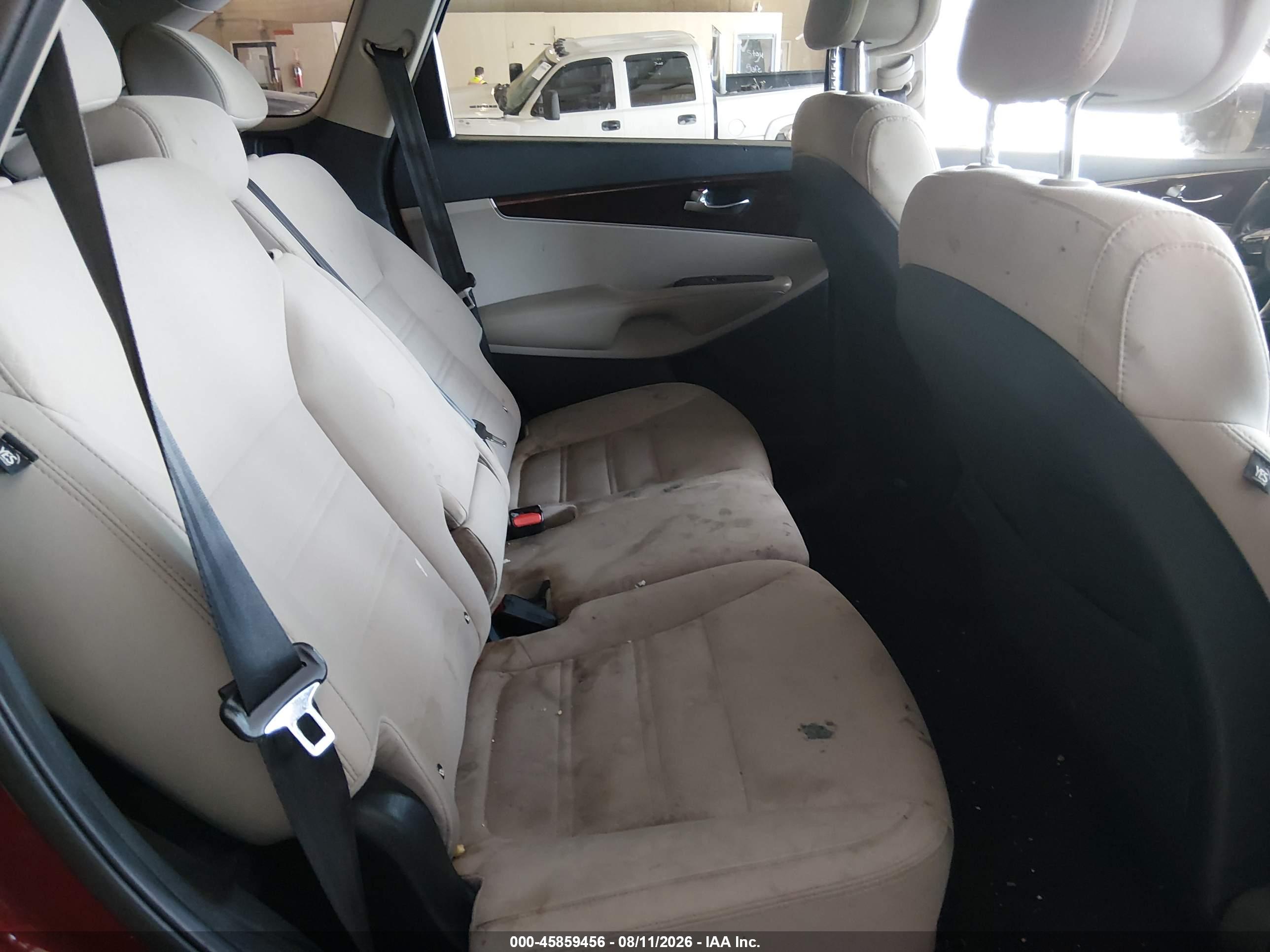 2016 KIA SORENTO 2.4L LX