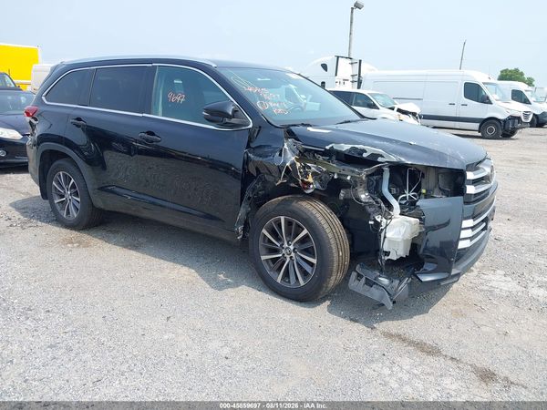 2018 TOYOTA HIGHLANDER XLE