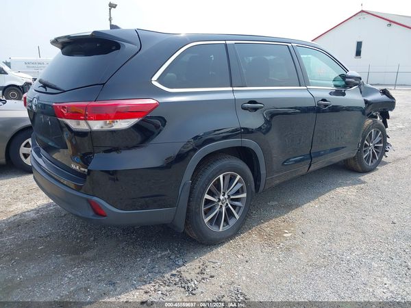 2018 TOYOTA HIGHLANDER XLE