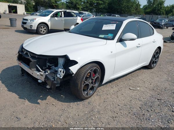 2022 ALFA ROMEO GIULIA TI AWD
