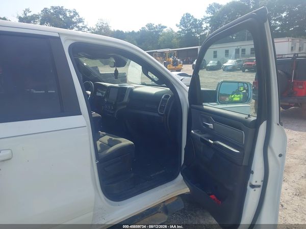 2022 RAM 1500 BIG HORN  4X2 6'4 BOX