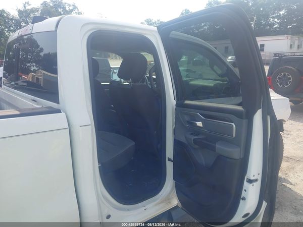 2022 RAM 1500 BIG HORN  4X2 6'4 BOX