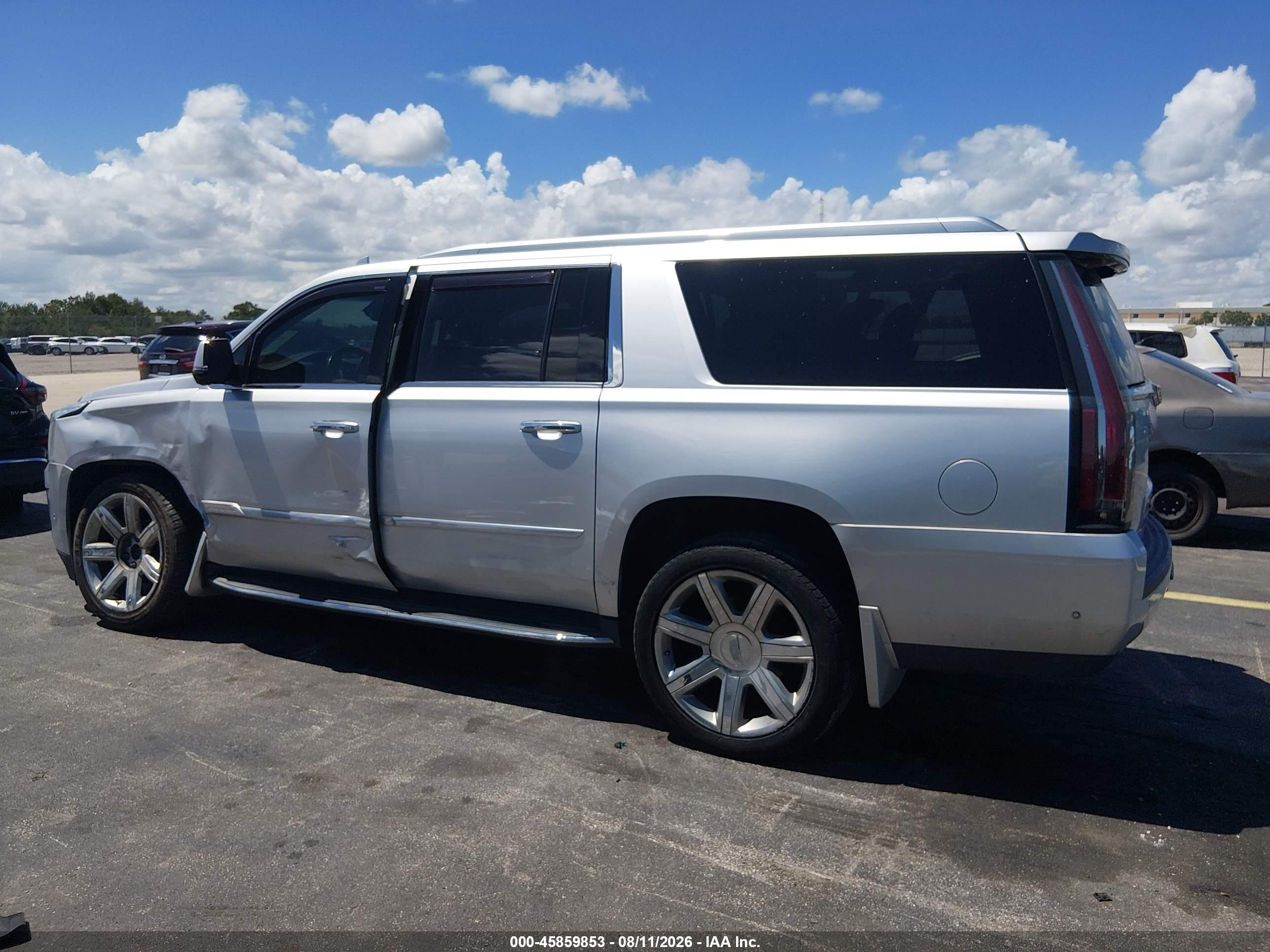 2018 CADILLAC ESCALADE ESV LUXURY