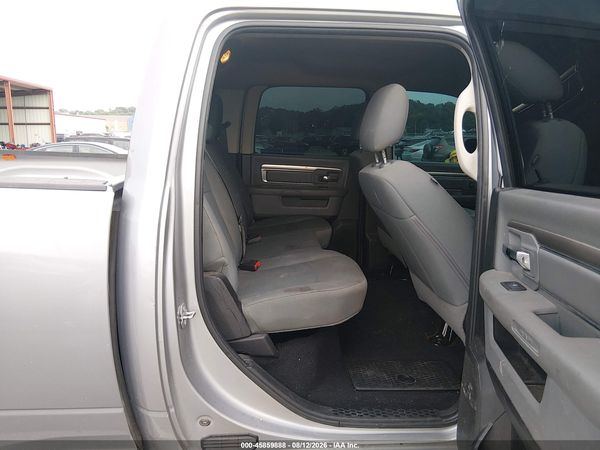 2020 RAM 1500 CLASSIC SLT  4X2 6'4 BOX